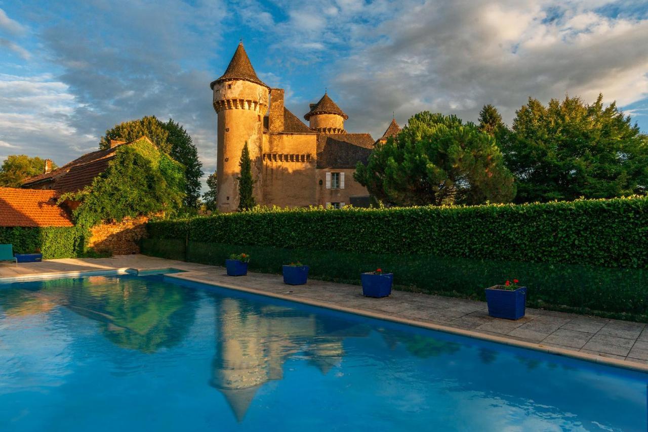 Chateau Garinie 15Th Century Medieval Castle In The South Of France Lugan  Экстерьер фото